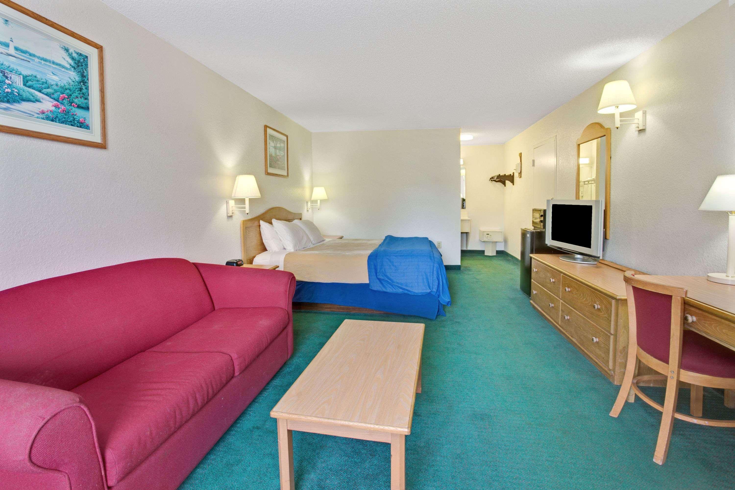 Travelodge By Wyndham I-10 Hotel
