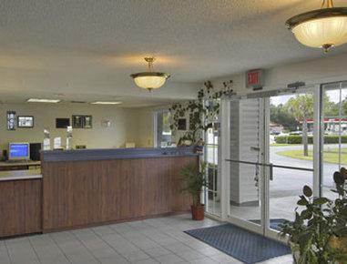 Travelodge By Wyndham I-10 2*